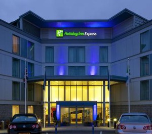 Holiday Inn Express London Airport Ihg Hotel 