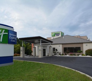 Holiday Inn Express Suites Waterville North Ihg Hotel 