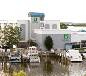 Holiday Inn Grand Ihg Hotel 