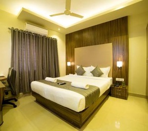 Hotel Plaza Heights 