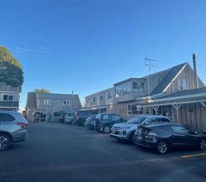 Howards Mountain Lodge 