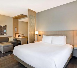 Hyatt Place Fresno 