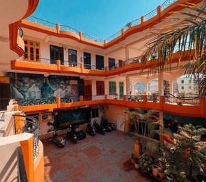 Live Hostel 