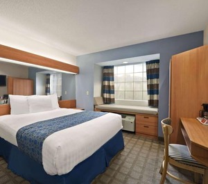 Microtel Inn 
