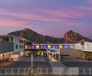 Scottsdale Premium Term Getaway Furnished Golf Cable Utilities 