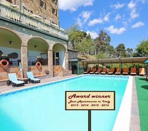 Jacuzzi Tennis Court Tuscany 