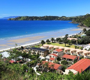Onetangi Beach 