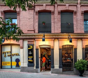 Petit Hostel 