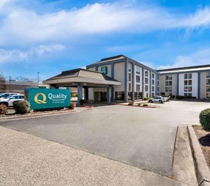 Econo Lodge Jacksonville Rock Air Force Base 