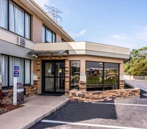 Clarion Inn 