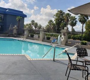 Red Roof Inn Port 