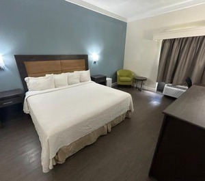 Airport Inn 