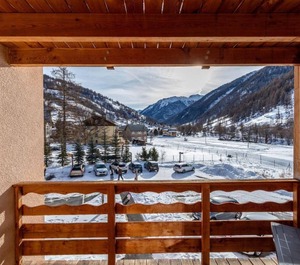 Ski Slopes Swimming Locker Abriès 