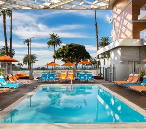 Shore Hotel 
