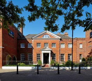 Sir Christopher Wren Hotel 
