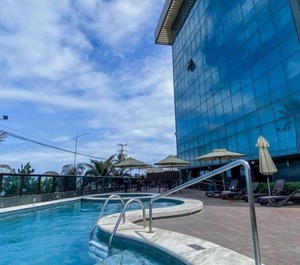 Ritz Suites 