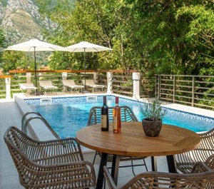 Square Point Kotor 
