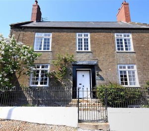 Charm Cottage Charmouth 