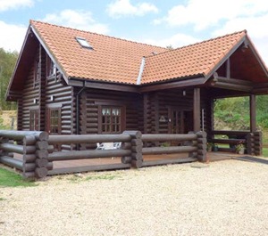 Tamaura 