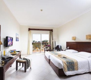 The Corners Beach Resort 