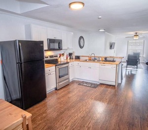 Tobin Hill Apt Pearl St Marys 