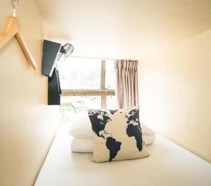 Traveller Bunker Hostel 