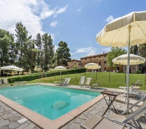 Holiday Volterra Swimming 