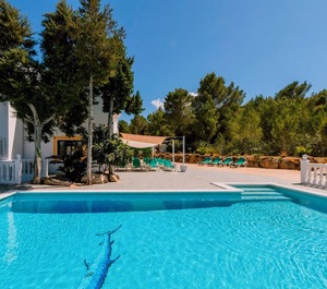 Villa Vincent The Outskirts Of San Antonio Bay 