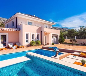 Villa Milla Jacuzzi Sauna Max Person 