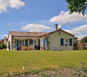Detached Garden Golf Course 