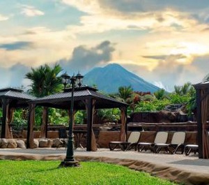 Volcano Hotel Experience 