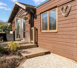 Woodmancote Lodge 