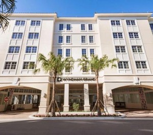 Wyndham Grand Jupiter At Harbourside Place 