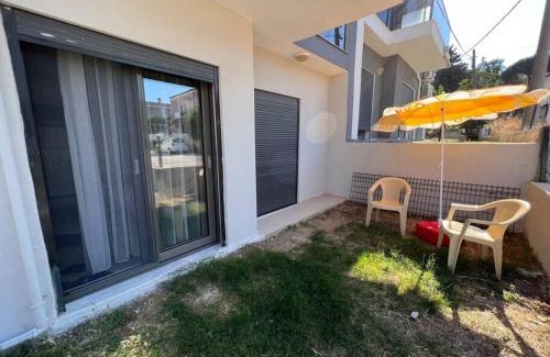 Dalyan Mahallesi Apartment | Çeşme'de denize yakın, bahçeli ev