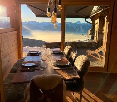 Alpe des Chaux Apartment | Élégant chalet Haute-crête, ski in ski out, 9 personnes, vues imprenables