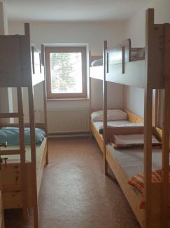 Kamnik House | Črnuški dom na Mali planini