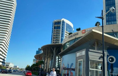 Nilufer Apartment | Şehrin merkezinde yepyeni modern döşenmiş daire