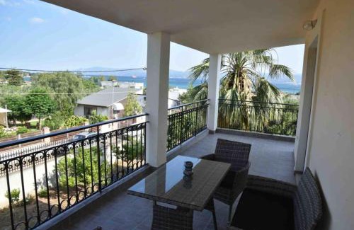 Eretria Apartment | Άνετο διαμέρισμα για 4 με θέα