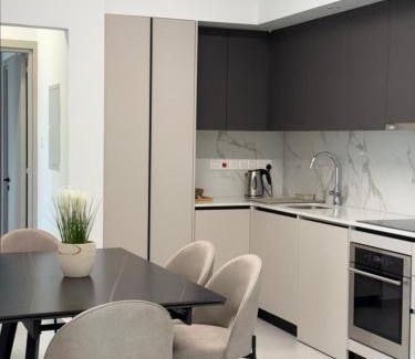 Dromolaxia Apartment | ΘΕΑ 5 Comfortable 1BR and 2BR Apartments