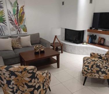 Volos City Centre Villa | Μονοκατοικία «Maizonette passaggio G»