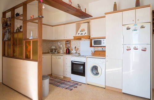Lahania Cottage | Παραλιακη, εξοχικη κατοικια μπροστα στην θαλασσα.