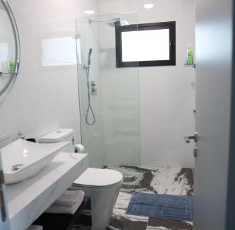 Oroklini Apartment | Όμορφο καινούργιο διαμέρισμα σε μικρή πολυκατοικία