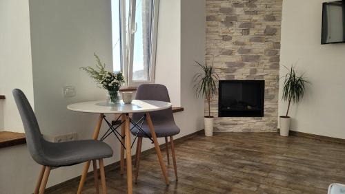 Kamenets-Podol'skiy Apartment | Апартаменти біля Фортеці
