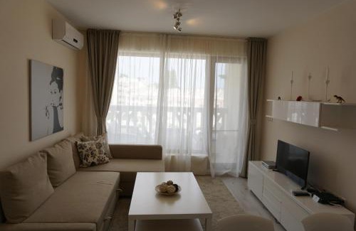 Varna Apartment | Апартаменти Варна Саут на плажа - Varna South Apartments on the beach