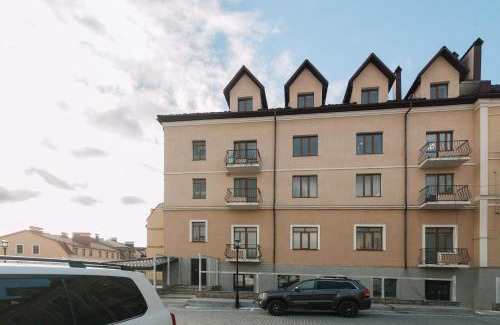 Kamenets-Podol'skiy Apartment | Апартаменти в старому місті з краєвидом на Каньйон та парк