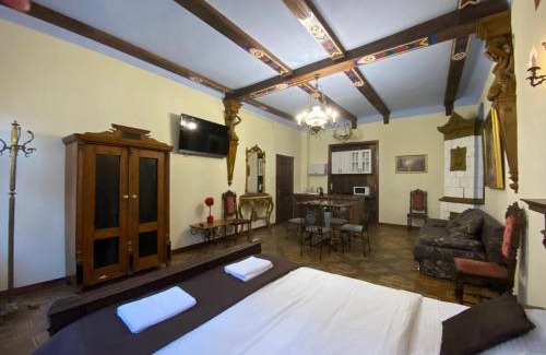 Lviv City Center Apartment | Апартаменти королівські на вулиці Лесі Українки 19