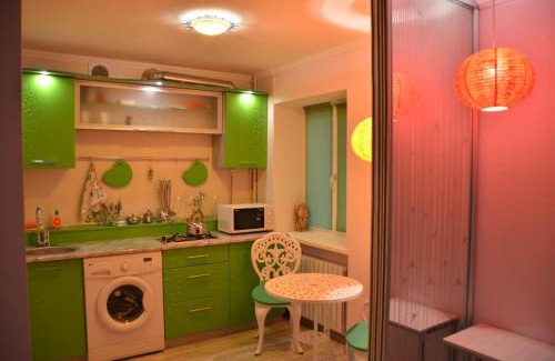 Dnipro Apartment | Апартаменты Лето с ванной джакузи