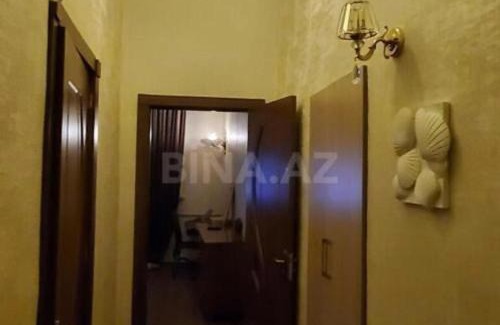 Baku House | Балкон и одна комната