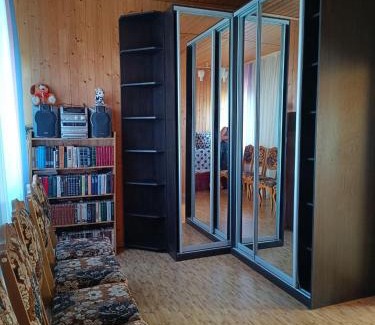 Chernovtsy House | Будинки для відпочинку Для відряджень