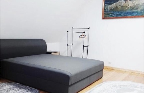 Berehove Apartment | Великі Апартаменти недалеко від Термальних Басейнів